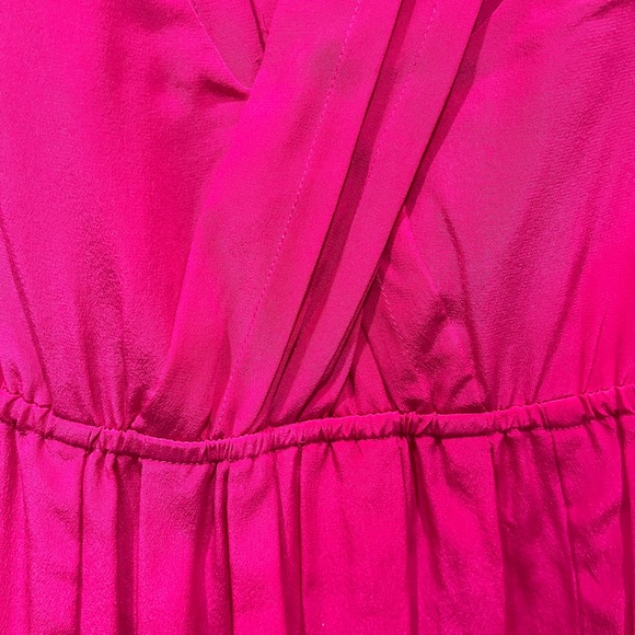 Hot pink cocktail dress. Size Medium. Excellent used condition. - Picture 3 of 4